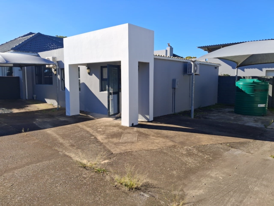 Commercial Property for Sale in Beacon Bay Eastern Cape
